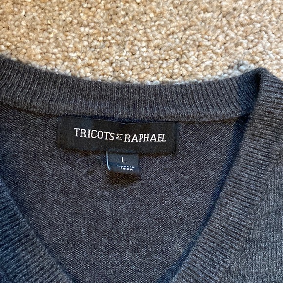 EUC Mens Large Gray Lightweight V Neck Sweater - Picture 2 of 4